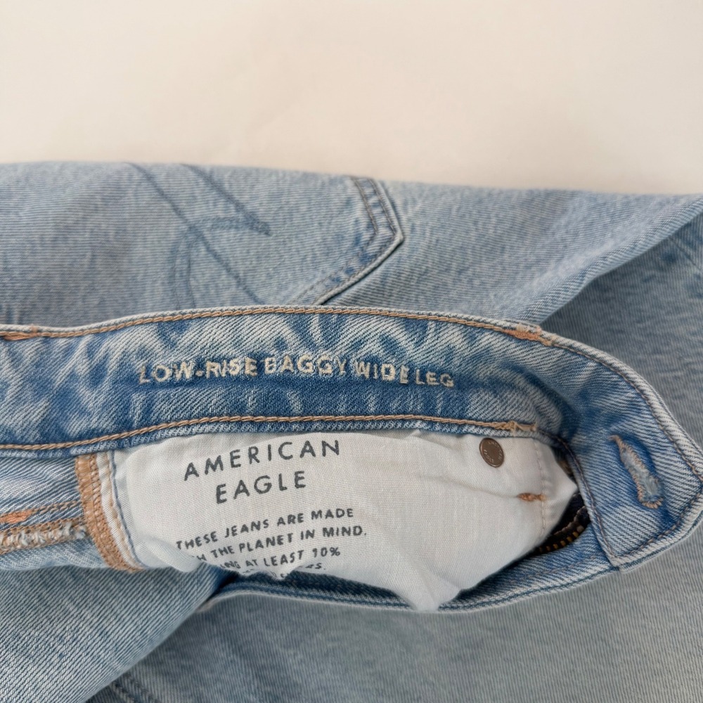 American Eagle Low Rise Baggy Wide Leg Light Wash Jeans Womens 8 Stretch 31‎ - Picture 6 of 9